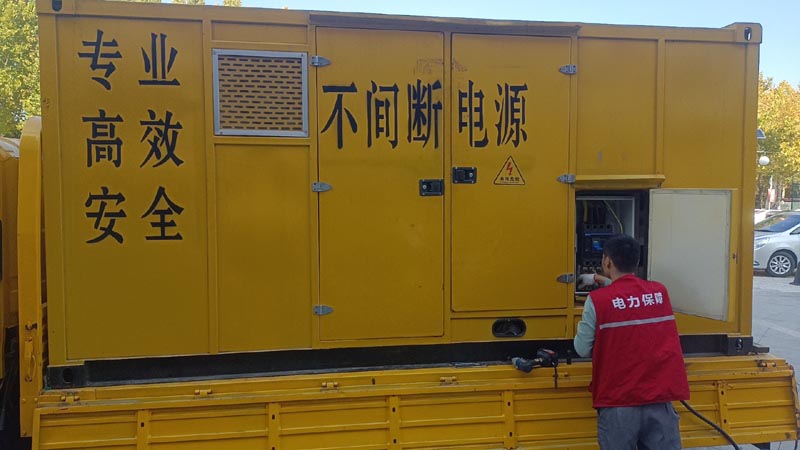 石河子柴油发电机组和UPS电源配合使用时，如何避免切换过程中的电力中断？